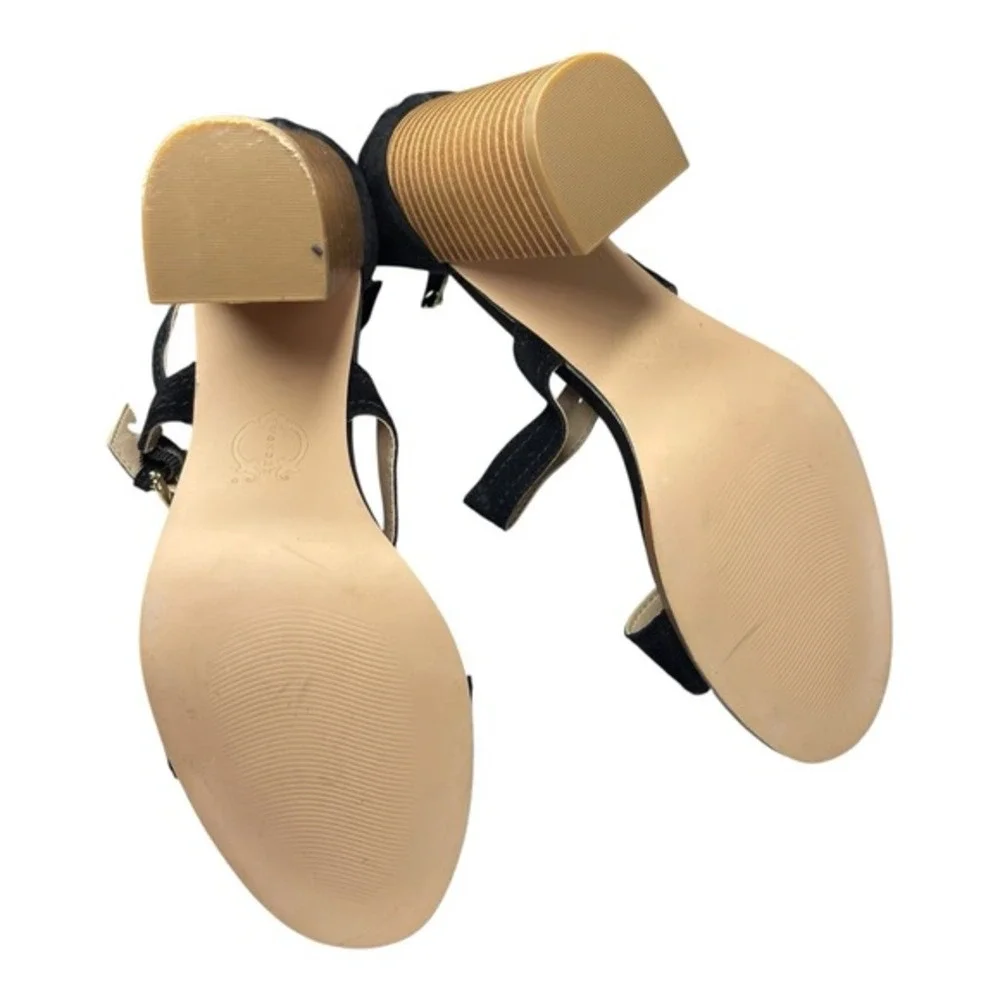 Wonder 9M Black Maya Block Heel Sandal Multi Strap Buckle‎ Gold Hardware Classic